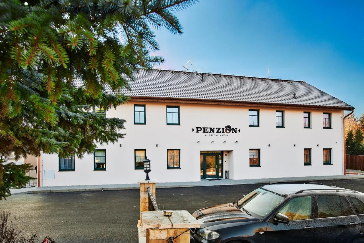 Penzion Al Capone Mnisek Mnisek pod Brdy Exterior photo
